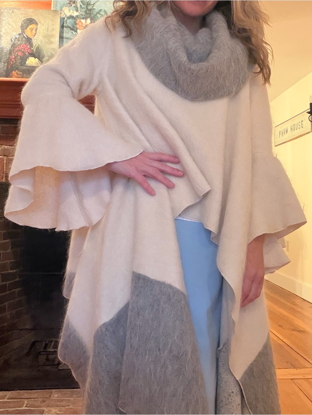 Courtney Washington One of a Kind Runway Coat - Picture 4 of 4